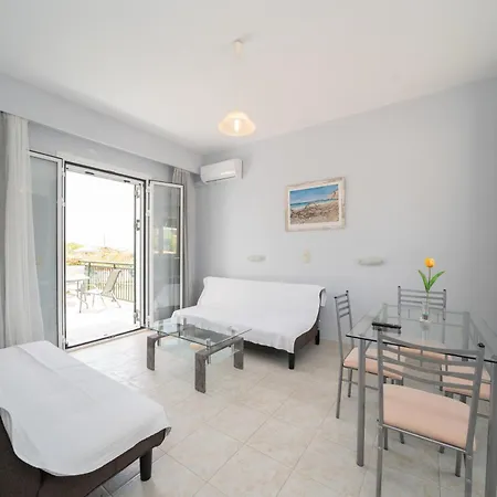 شقة فندقية Xi Village 3*