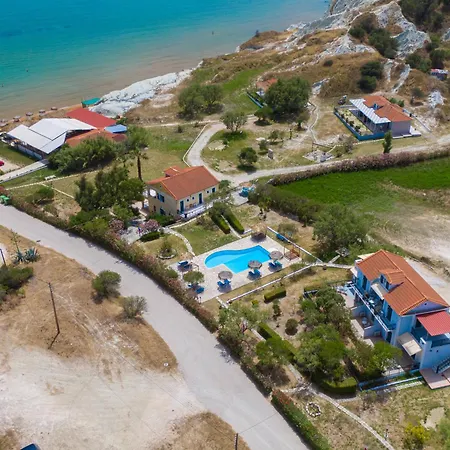 شقة فندقية Xi Village Xi Beach