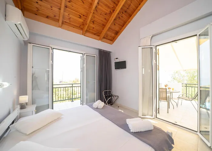 Апарт-отель Xi Village 3*