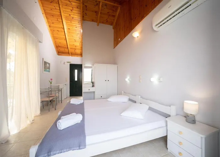 Апарт-отель Xi Village 3*