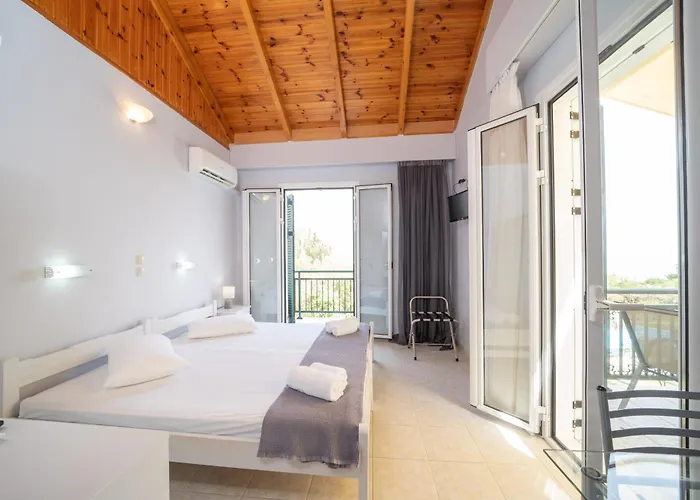 Xi Village 3*