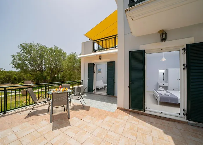Xi Village Апарт-отель 3*