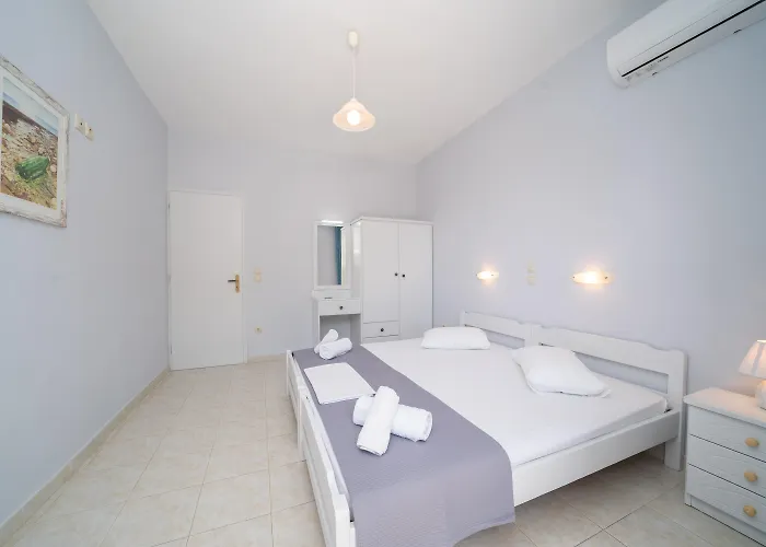 Xi Village 3*