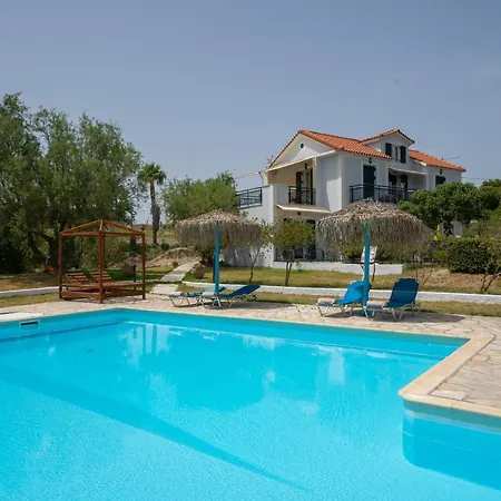 Xi Village Lejlighedshotel