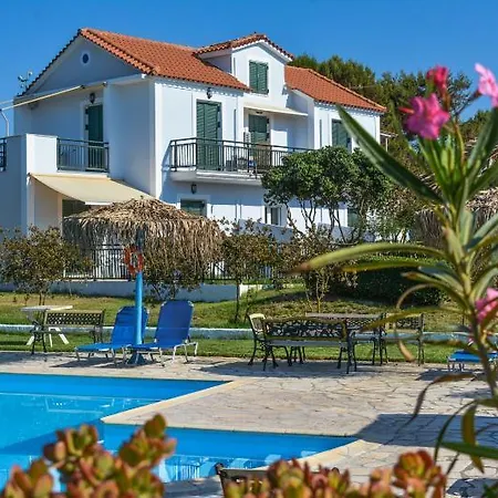 Ξενοδοχείο με διαμερίσματα Xi Village 3*